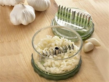 Pratik Sarımsak Ezme Doğrama Rendeleme  Öğütme Aleti Aparatı